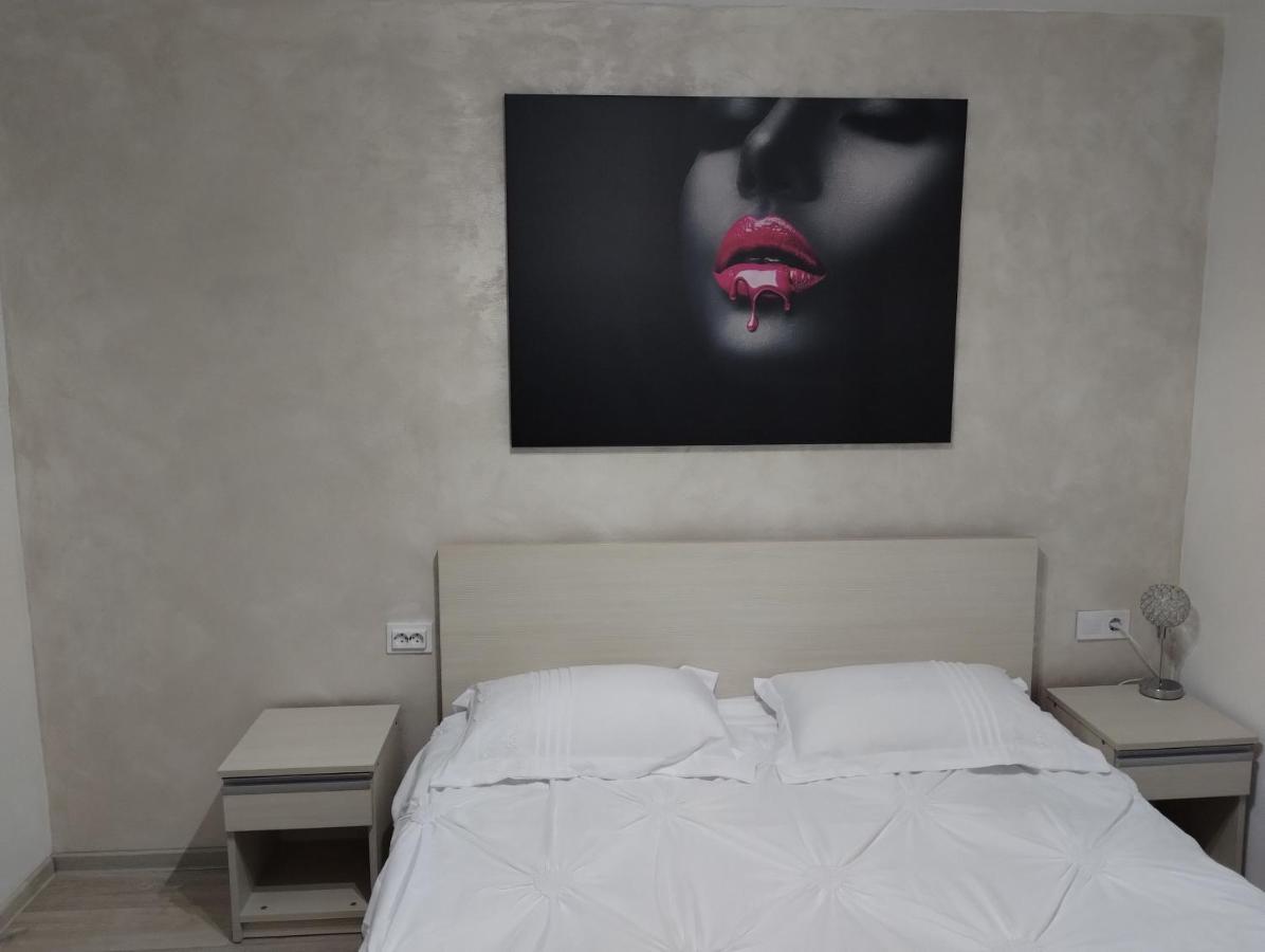 Casa Luisa Apartamento Călimăneşti Exterior foto